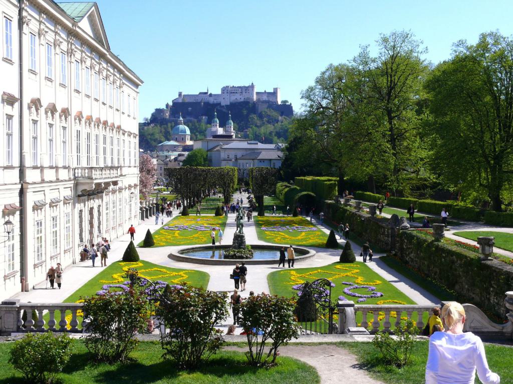 Der Mirabellgarten in der Stadt Salzburg